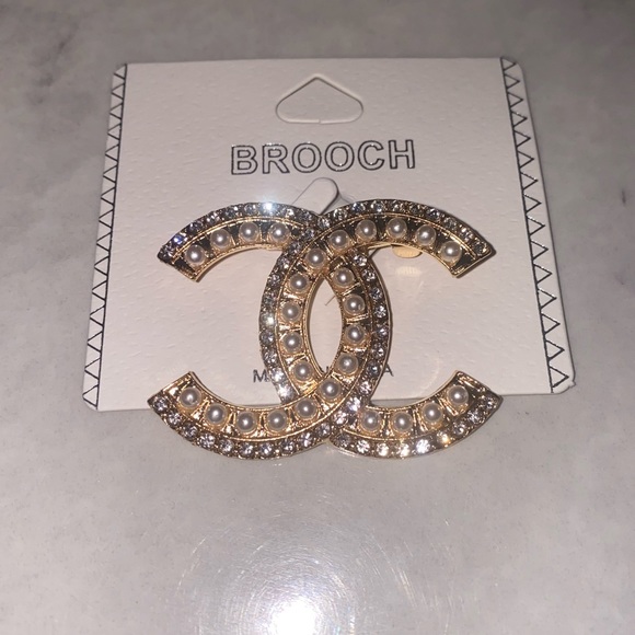 Nwt fashion brooch - Picture 3 of 3